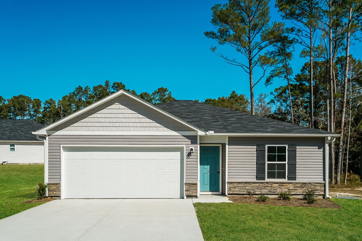 Primary Photo - 680 Hadley Ct SE, Bolivia, NC