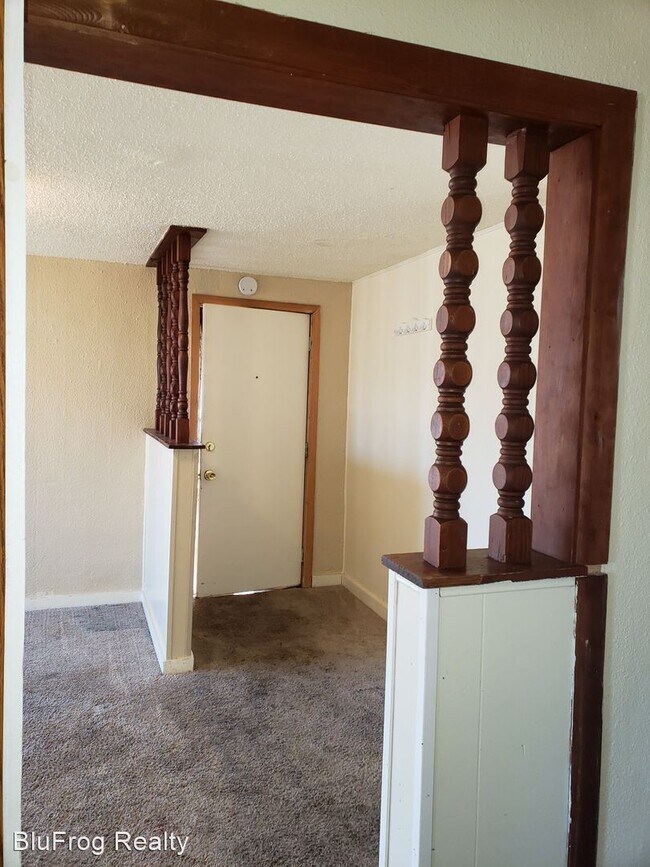Building Photo - 3 br, 1 bath House - 411 4th St NW