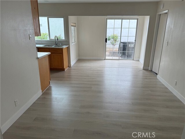 Building Photo - 333 Macalester Dr