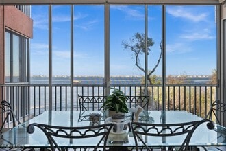 Building Photo - 14813 Laguna Dr