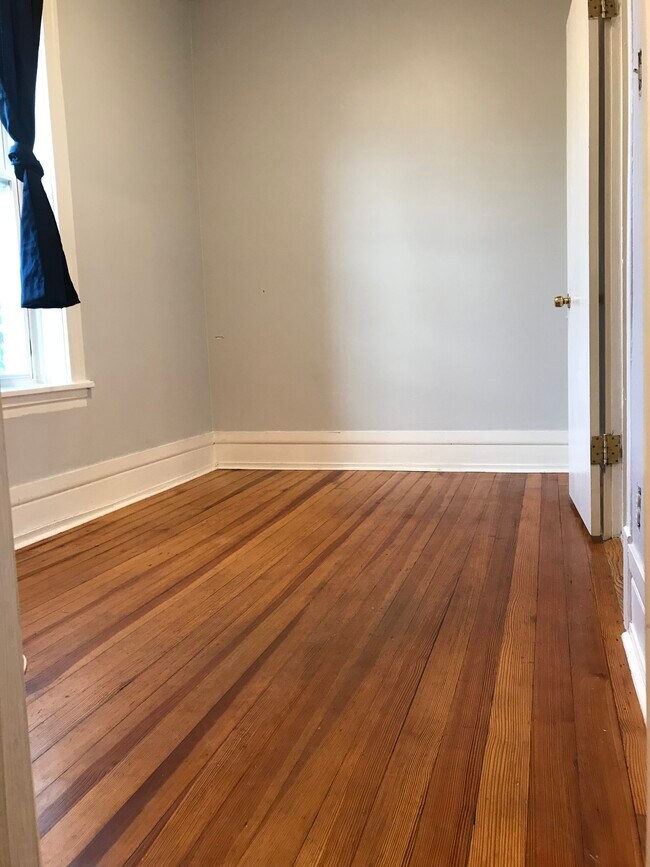 Foto del edificio - 1833 N Sawyer Ave