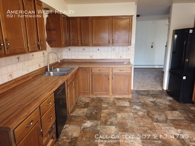 Foto del edificio - Single-level 2bed/2bath