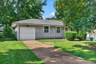 Building Photo - 1427 Attica Dr