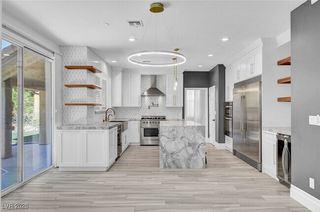 Foto del edificio - 9704 Cameo Rose Ln