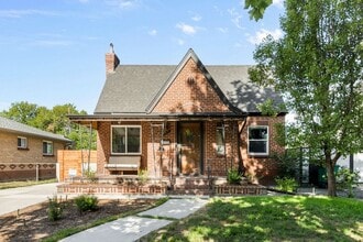 Building Photo - 3719 Wyandot St
