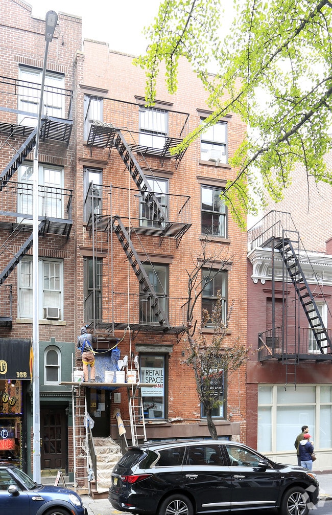 Building Photo - 161 W Fourth St
