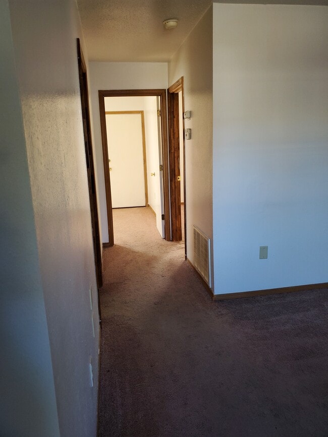 Hall - 2203 Nichole Ln