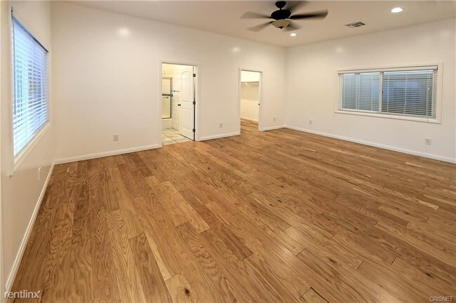 Building Photo - 4 br, 3 bath House - 5011 Lindley Ave