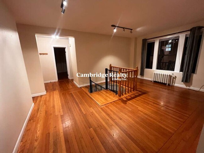 Foto del edificio - 458 Park Dr