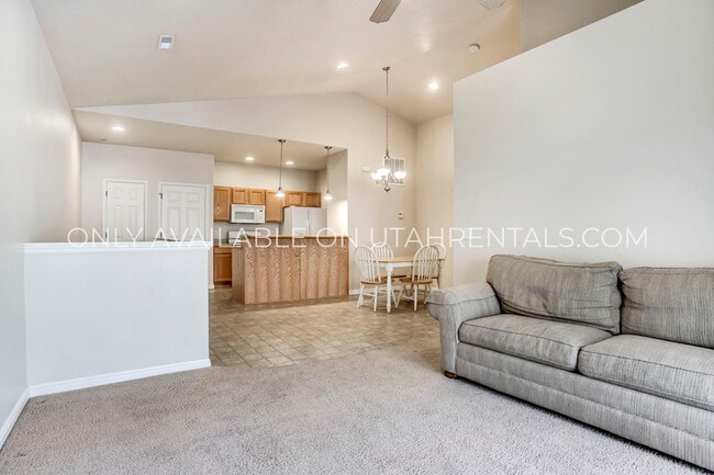 Foto del edificio - 1132 Canyon Meadow Dr