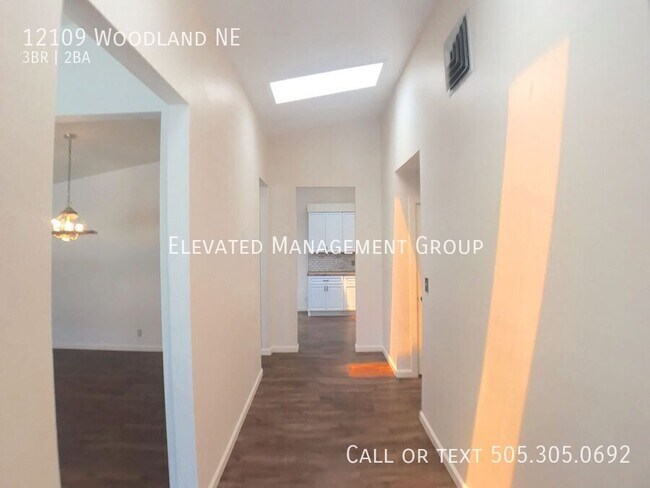 Foto del edificio - 12109 Woodland Ave NE