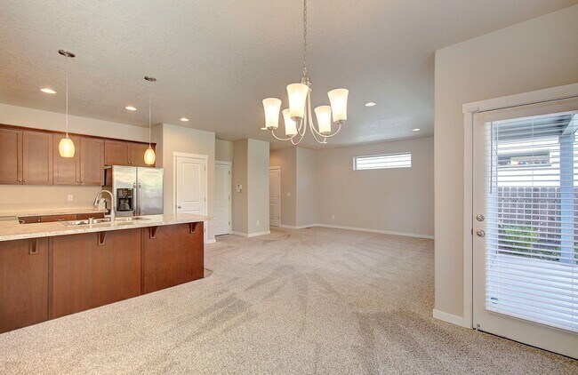 Building Photo - Spacious Two-Story Home in Central Vancouver — 3 Bed | 2.5 Bath | 1,856 Sq Ft