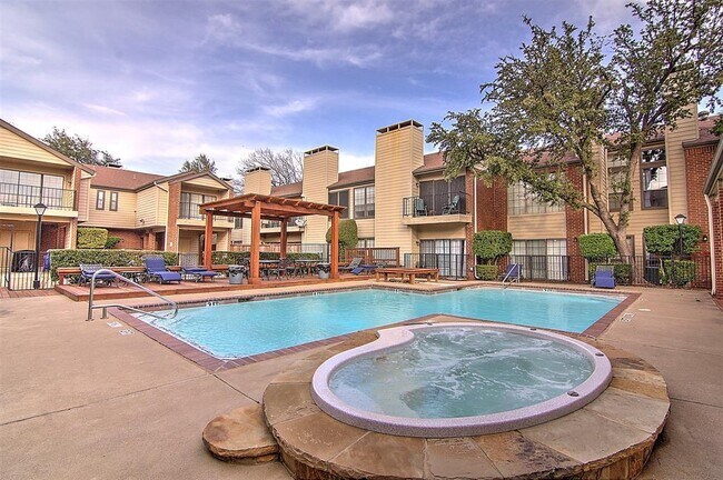 Foto del edificio - 5100 Verde Valley Ln