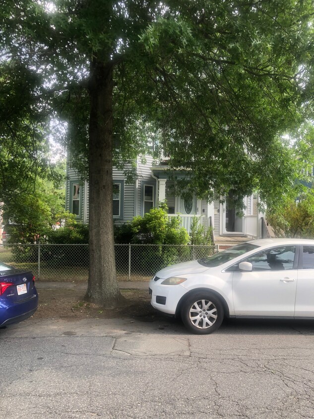 House - 9 Warren Ave