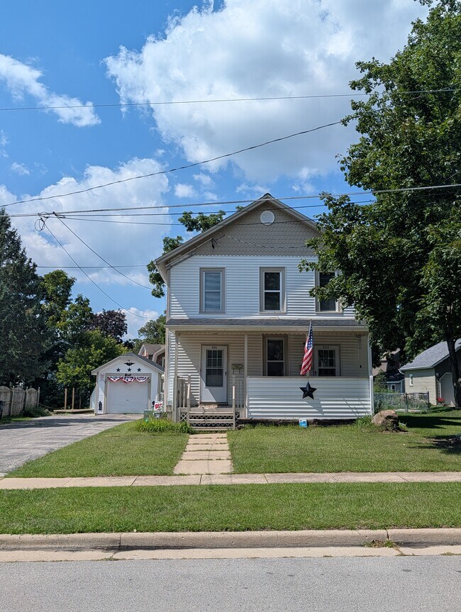 Building Photo - 525 Grand Ave