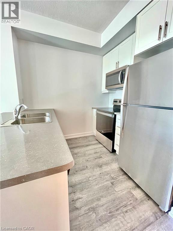 Building Photo - 5055 Greenlane