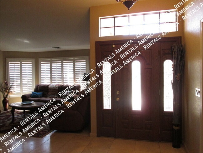 Building Photo - 532 E Stonebridge Dr