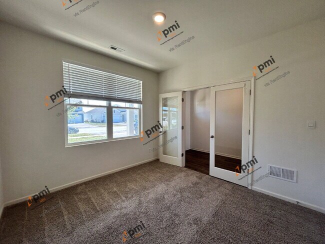 Building Photo - 10334 Morse Pl