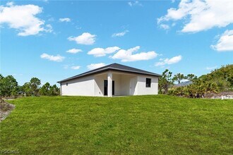 Building Photo - 1037 Citrus Ave S