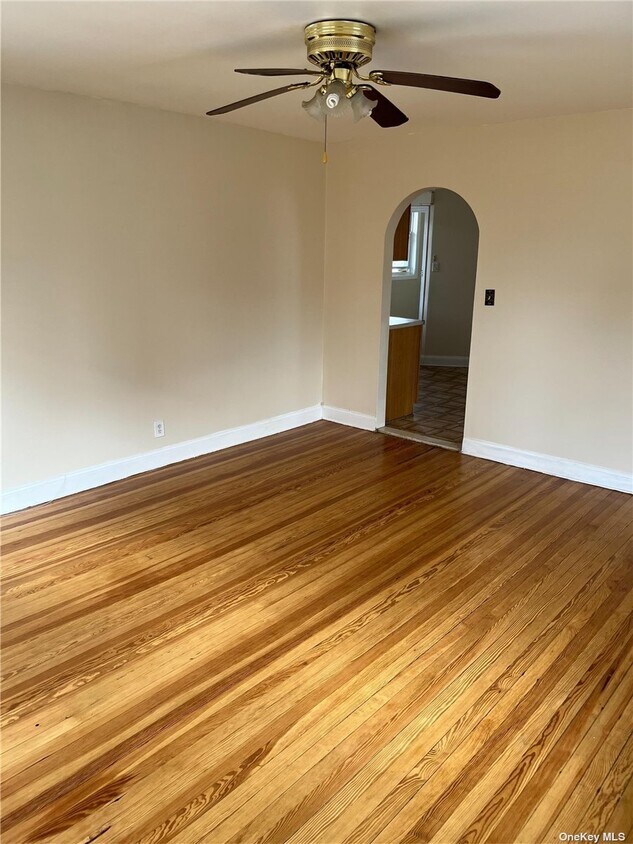 Primary Photo - 139-29 95th Ave