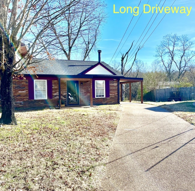 Building Photo - 723 Mercer Dr