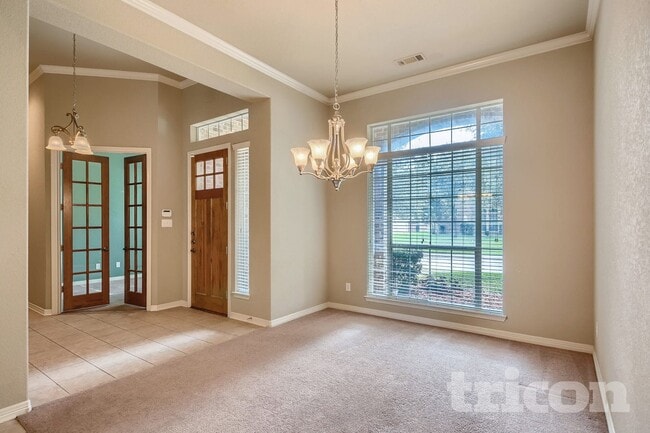 Foto del edificio - 1529 Rusticwood Dr