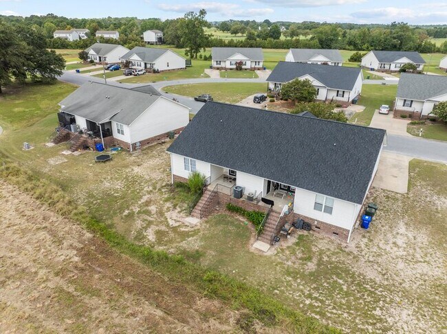 Photo - 5110 Deveron St Apartment