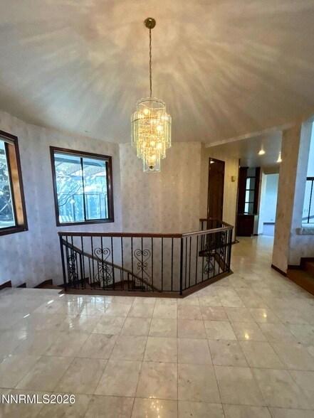 Foto del edificio - 2795 Lakeridge Terrace W