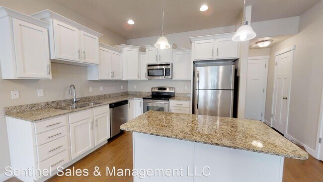 Building Photo - 11222 Summer Heights Dr