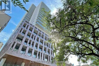 Building Photo - 81 Wellesley St E