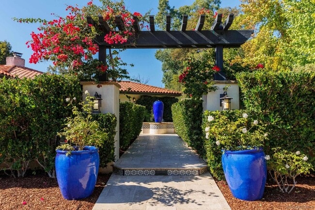 Building Photo - Sprawling Luxury Rancho Santa Fe Estate - ...