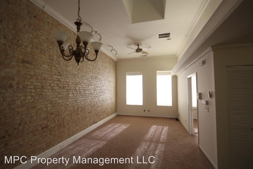Foto principal - 527 Milwaukee Ave