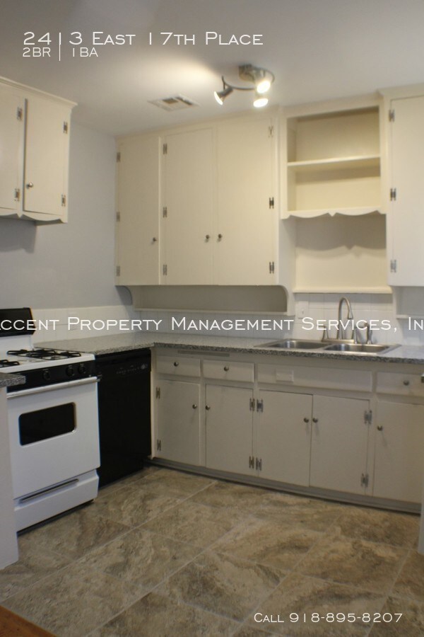 Building Photo - 17th & Lewis, 2 bedroom!!!