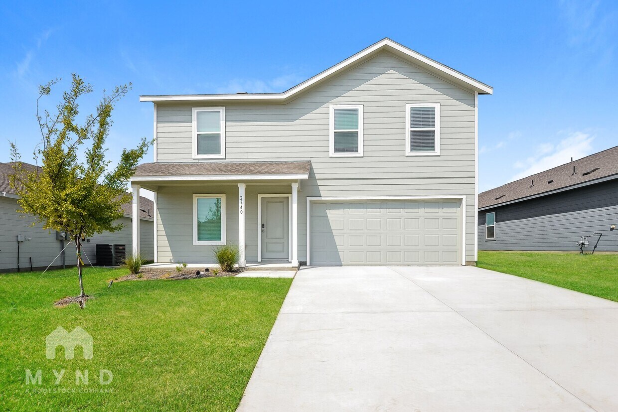 Foto principal - 2740 Mistwood Dr