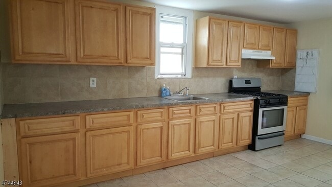 Foto del edificio - 252 N 4th St