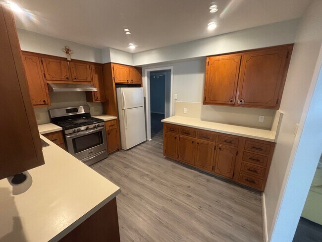 Foto del edificio - 3134 Ward Ln