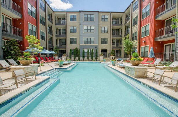 Foto principal - 920 E 15th St