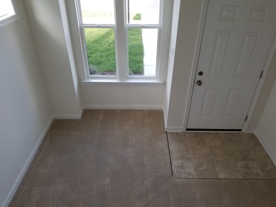 Primary Photo - 4830 Market Square Ln