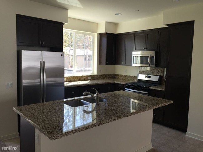 3 Br 5 Bath House Bonita Village For In Pomona 3 Br 5 Bath House Bonita Village
