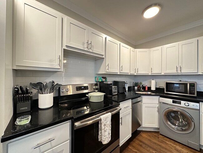 Foto del edificio - 3345 N Marshfield Ave