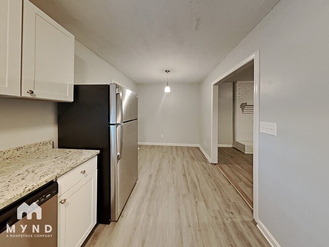 Building Photo - 82 Brenda Ln