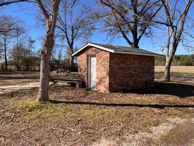 Building Photo - 487 Golden Lantern Rd