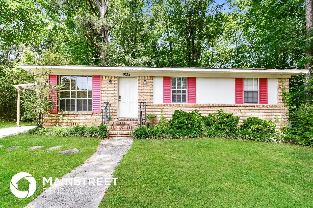 Primary Photo - 1032 Sandy Brook Cir