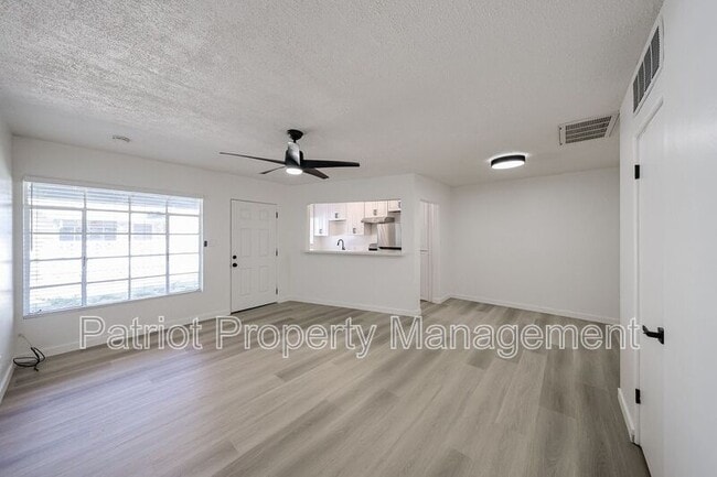 Foto del edificio - 2945 N 19th Ave