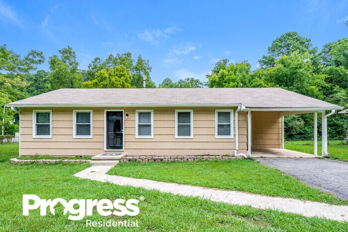 Foto principal - 948 Edwards Lake Rd