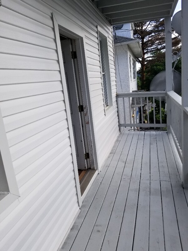 Foto del edificio - 448 Taylor Ave