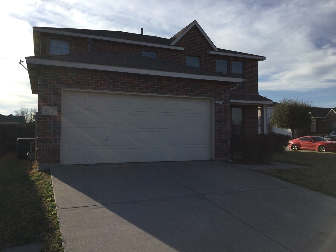 Primary Photo - 8533 Cumberland Gap Drive