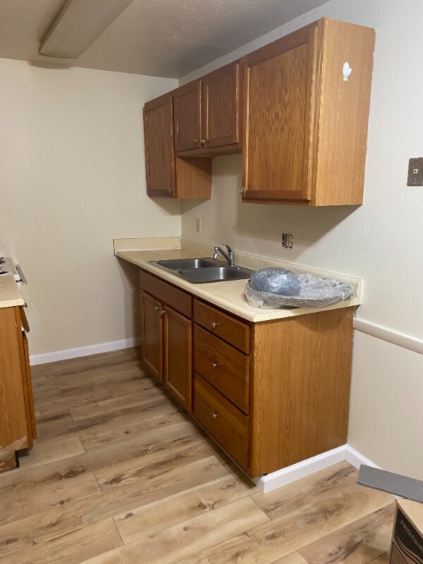 2821 Parkman Rd NW, Warren, OH 44485 Room for Rent in Warren, OH