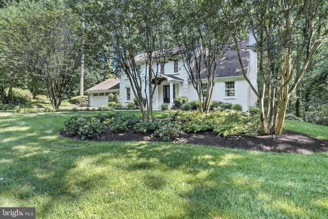 Building Photo - 10198 Cedar Pond Dr