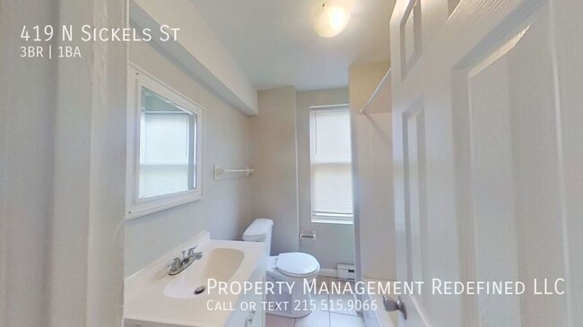 Building Photo - 419 N Sickels St
